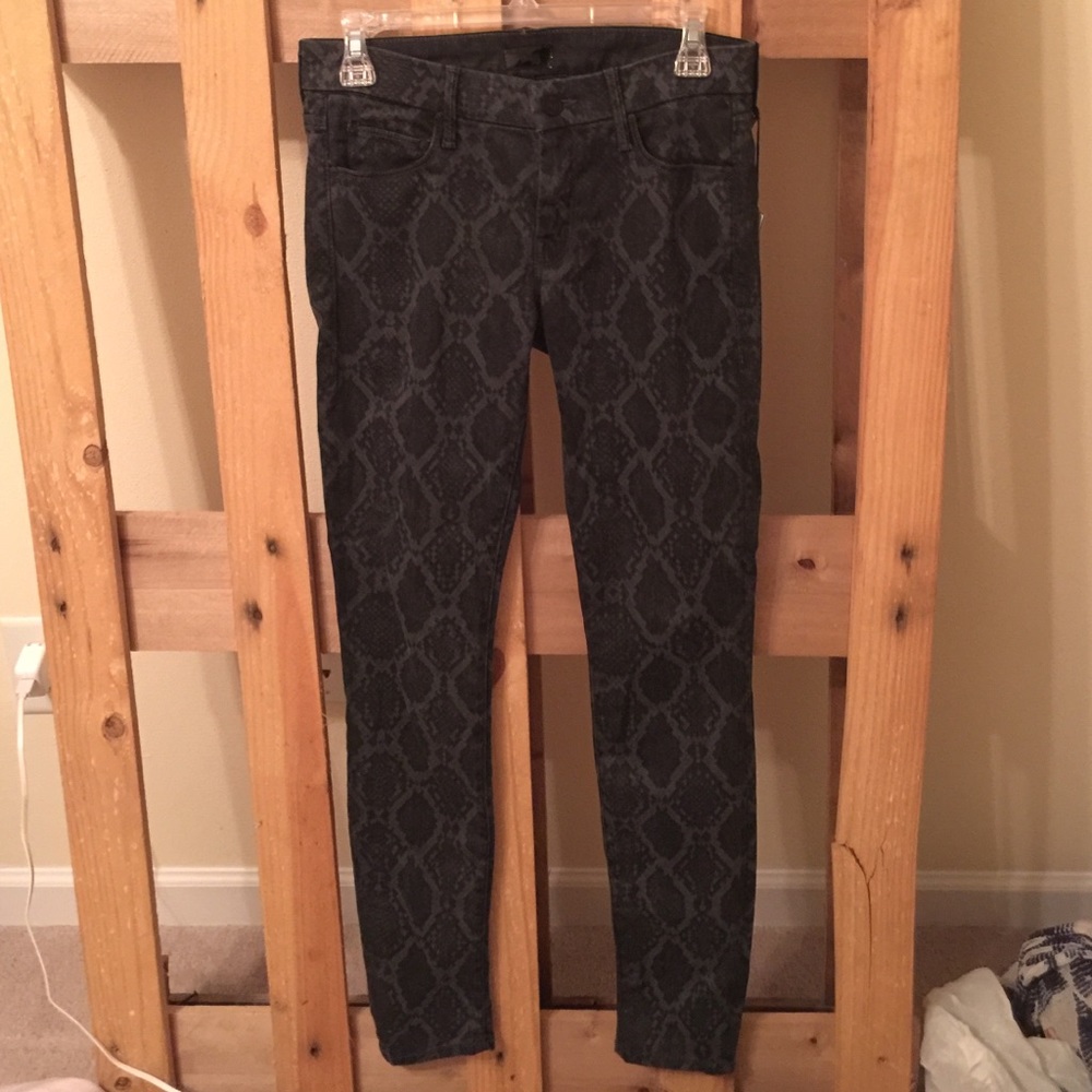 BNWT mother denim the looker skinny jean